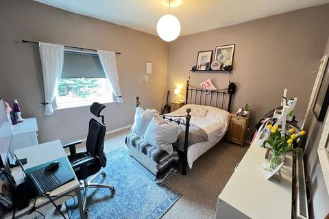 2 bedroom semi-detached house for sale, Bowling Green Road, Stourbridge, DY8 3TT