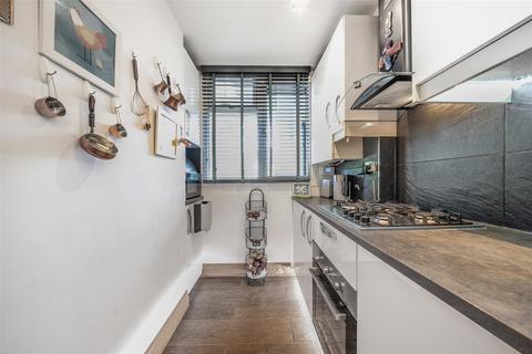 73 Denmark Gardens, Carshalton, SM5 2JN