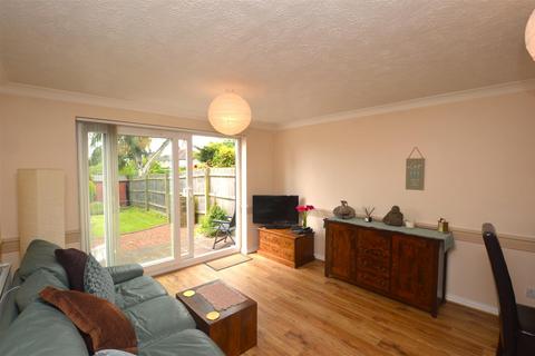 2 bedroom terraced house for sale, Manor Way, Croxley Green, Rickmansworth