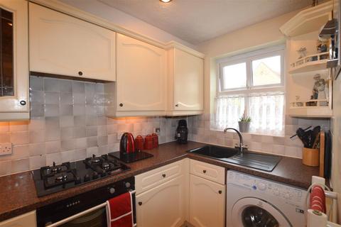 2 bedroom terraced house for sale, Manor Way, Croxley Green, Rickmansworth