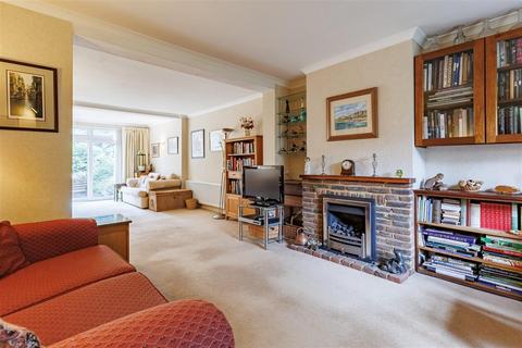 58 Centre Drive, Epping, CM16 4JE