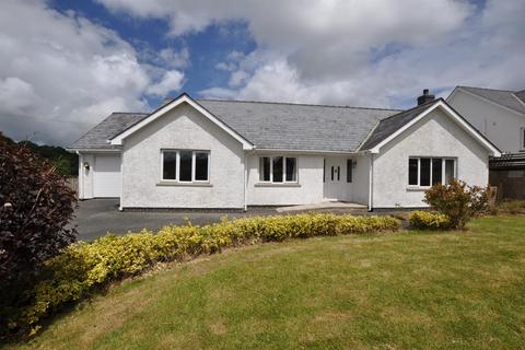 3 bedroom detached bungalow for sale, Cwrtnewydd, Llanybydder