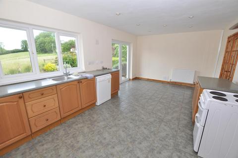 3 bedroom detached bungalow for sale, Cwrtnewydd, Llanybydder