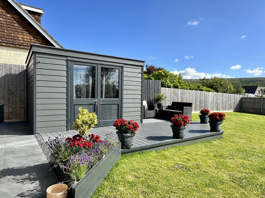 Rear Garden: