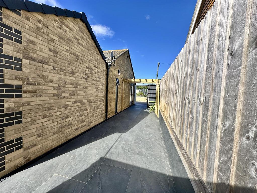 Rear Garden: