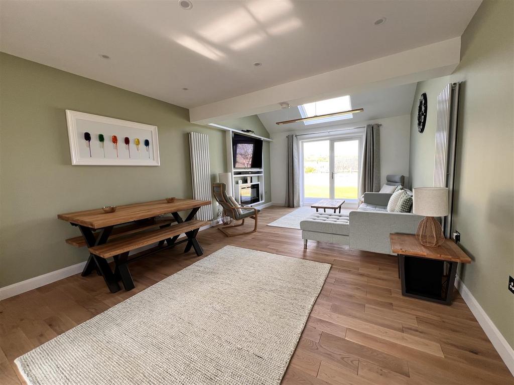 Lounge: