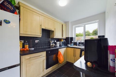 1 bedroom apartment for sale, Leston Close, Rainham