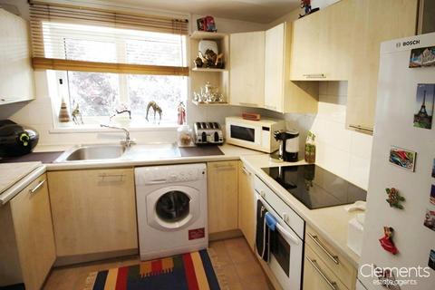 1 bedroom flat to rent, Figtree Hill, Hemel Hempstead HP2