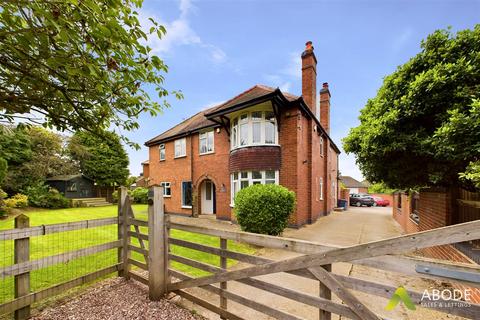 15 Forge Lane, Stretton, Burton-on-trent, DE13 0HL