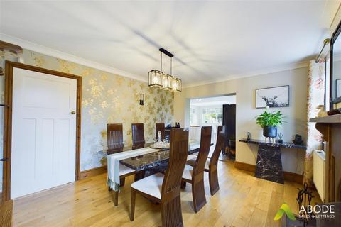 15 Forge Lane, Stretton, Burton-on-trent, DE13 0HL