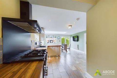 15 Forge Lane, Stretton, Burton-on-trent, DE13 0HL
