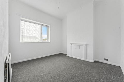 2 bedroom flat for sale, Selhurst Road, London