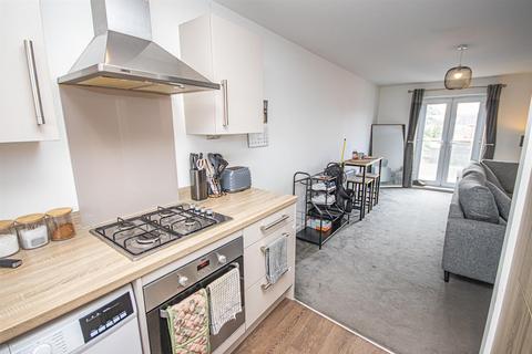 70 Ivinson Way, Bramshall, Uttoxeter, ST14 5EQ