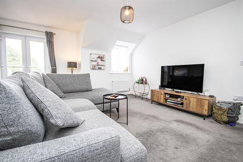 70 Ivinson Way, Bramshall, Uttoxeter, ST14 5EQ