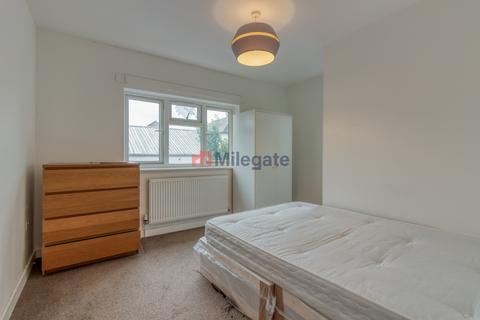 2 bedroom flat to rent, Stafford Road, Wallington SM6