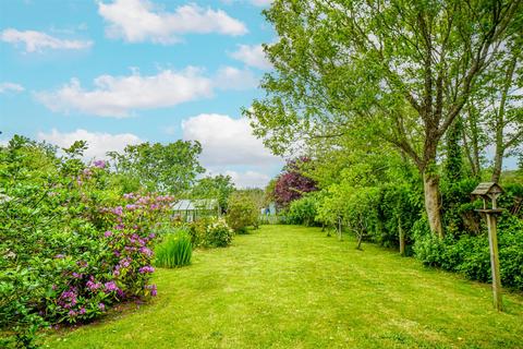 3 bedroom semi-detached house for sale, Sedlescombe Road North, St. Leonards-On-Sea