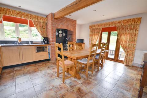 3 bedroom detached house for sale, Bury Bank, Meaford, Stone