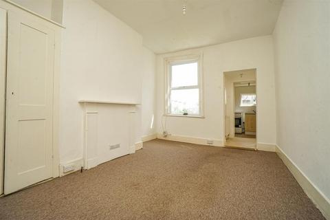 1 bedroom flat for sale, Silchester Road, St. Leonards-On-Sea