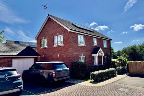 4 bedroom detached house for sale, Meek Road, Newent GL18