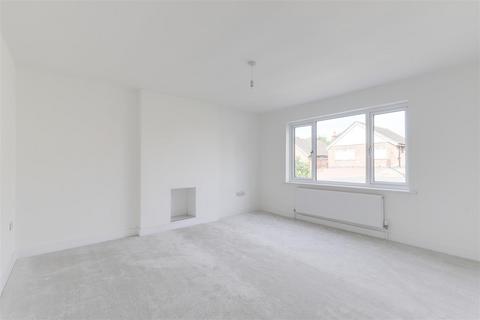 19 Baker Avenue, Arnold, Nottingham, NG5 8FW