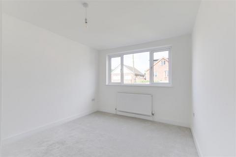 19 Baker Avenue, Arnold, Nottingham, NG5 8FW