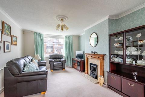 3 bedroom semi-detached house for sale, Bedale Avenue, York