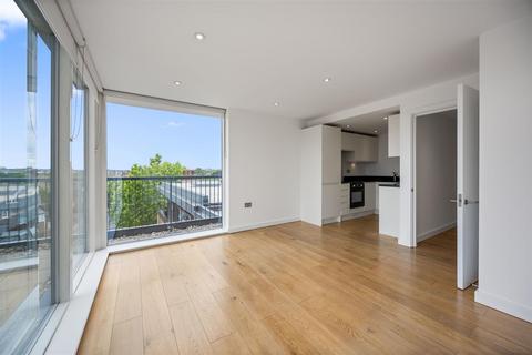 2 bedroom apartment to rent, Walm Lane, NW2