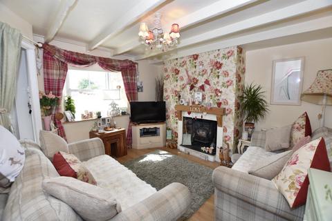 25 Albion Row, Carharrack, Redruth, TR16 5QW