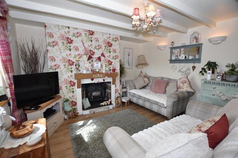 25 Albion Row, Carharrack, Redruth, TR16 5QW