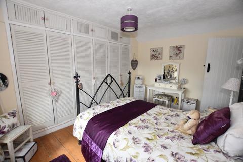 25 Albion Row, Carharrack, Redruth, TR16 5QW
