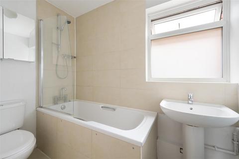 15, Cleves Court Mill Road, Epsom, KT17 4AQ