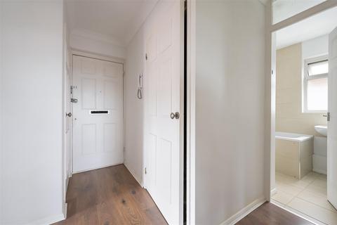 15, Cleves Court Mill Road, Epsom, KT17 4AQ
