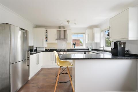 15, Cleves Court Mill Road, Epsom, KT17 4AQ