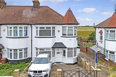 3 bedroom end of terrace house for sale, Waltham Way, Chingford E4