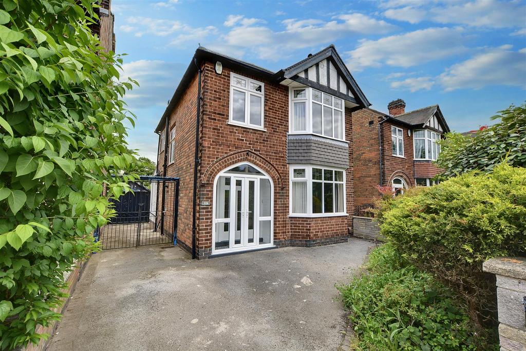 Wollaton Road, Nottingham 3 bed detached house for sale £415,000