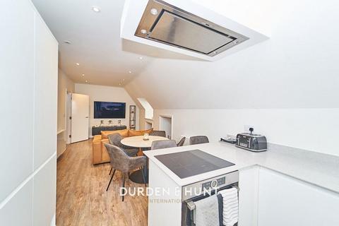 2 bedroom penthouse for sale, George Lane, South Woodford E18