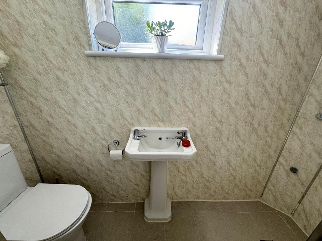 Shower room (ground floor)