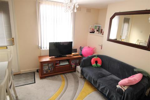 2 bedroom terraced house for sale, St. James Street, Daventry