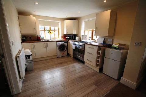 2 bedroom apartment to rent, Coombs Road, Worcester, WR3 7JQ