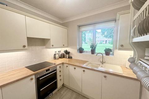 Flat 11, Winchester Court Vesey Close, Sutton Coldfield, B74 4QN