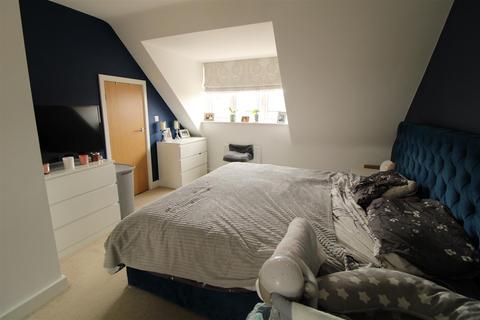 32 Abbotsbury Drive, Daventry, NN11 2LB