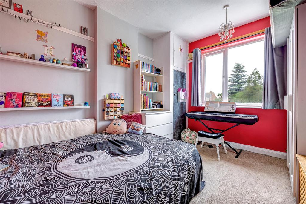 LE11 2 DD 40 Woodlands Drive-016.jpg