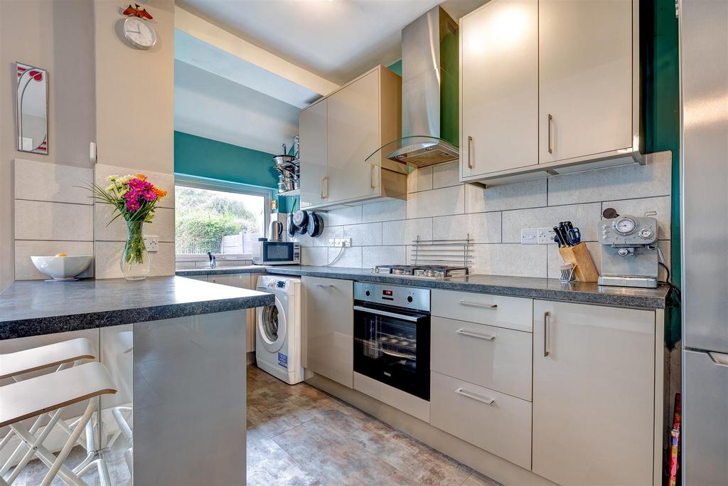 LE11 2 DD 40 Woodlands Drive-007.jpg