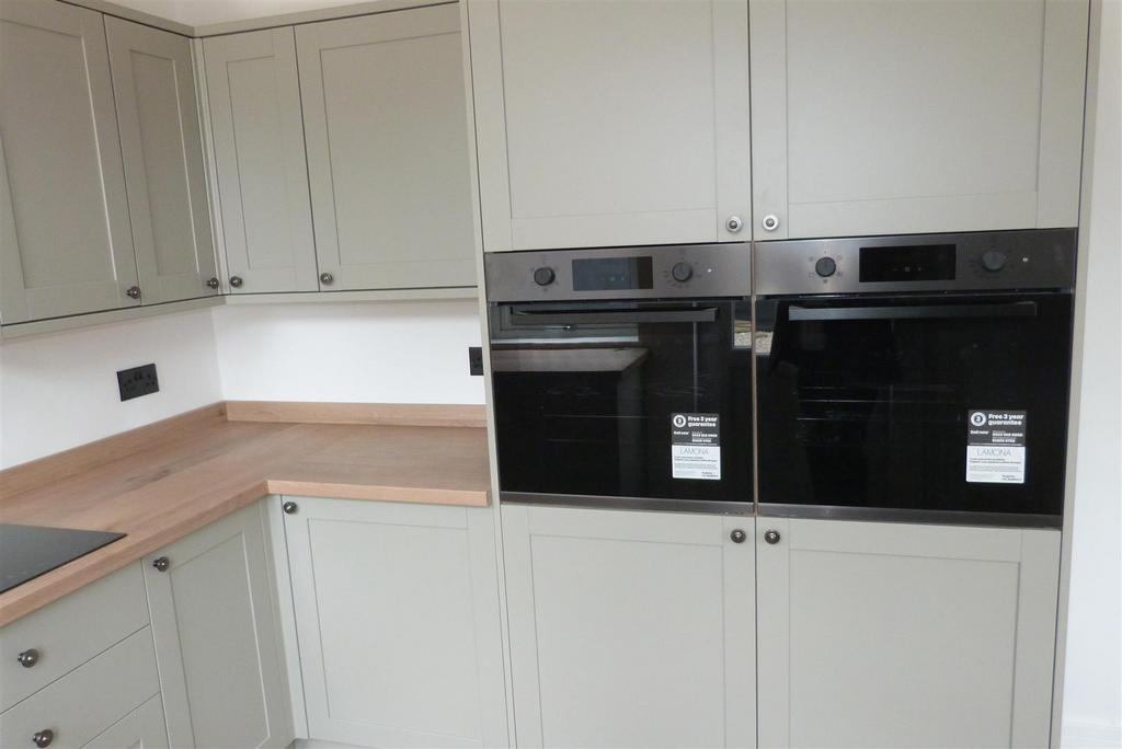 Dining kitchen