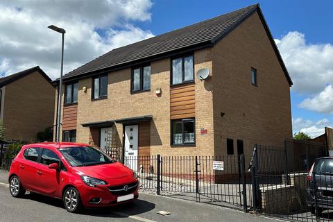 3 bedroom semi-detached house for sale, Holy Well Drive, Bradford