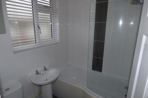 3 bedroom end of terrace house to rent, Hanbury Walk, Bexley, Kent