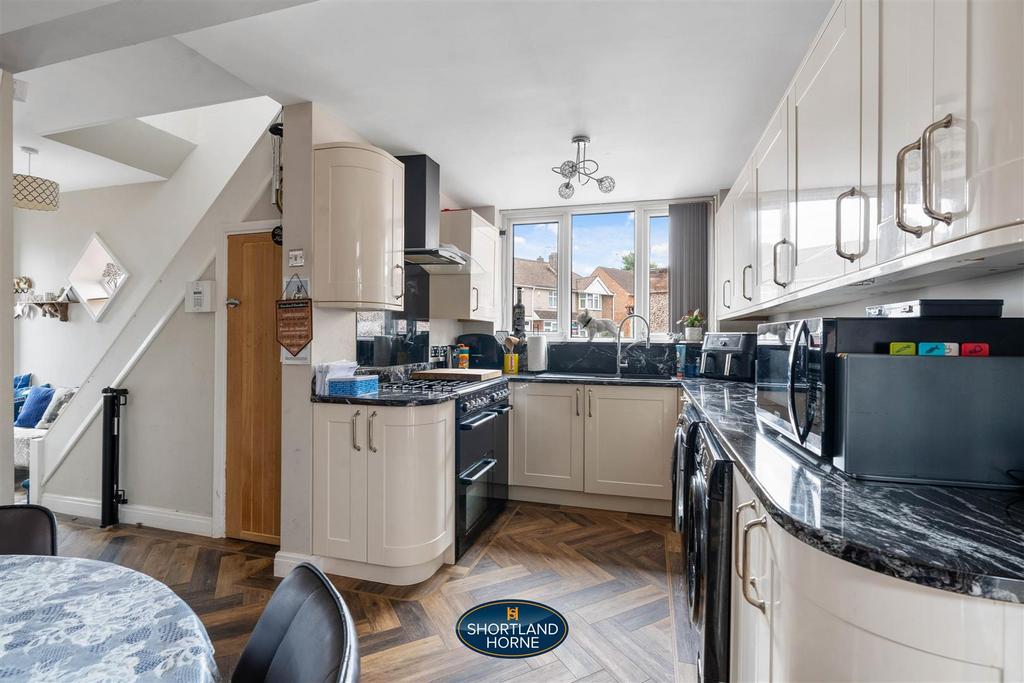 Kitchen/dining room/lounge