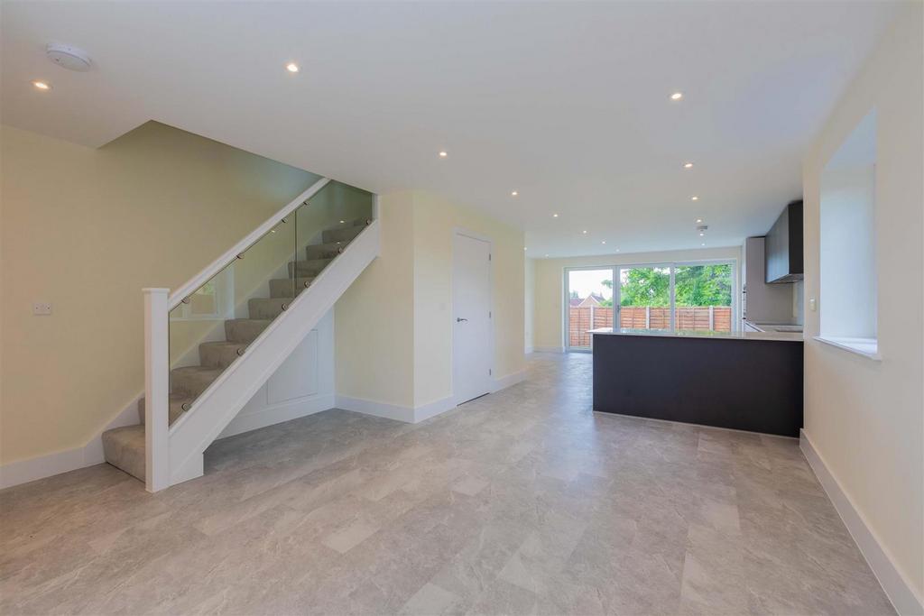 168 Cippenham Lane-7.jpg