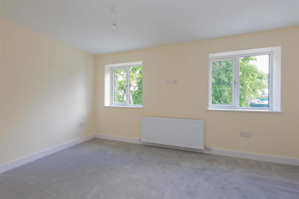 168 Cippenham Lane-15.jpg