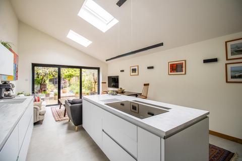 67 Humberstone Road, Cambridge, CB4 1JD